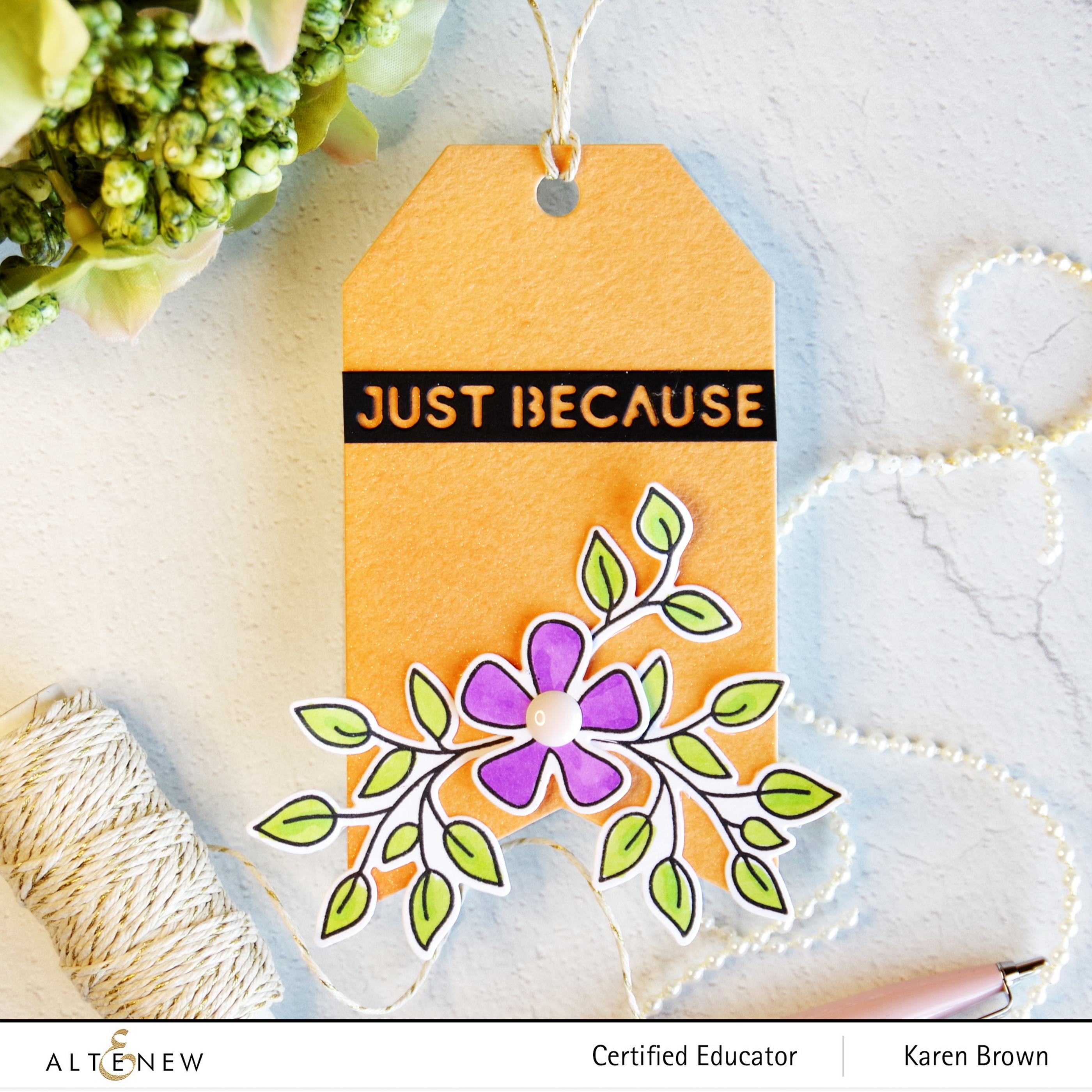 Altenew Orange Cream Glitter gift tag.